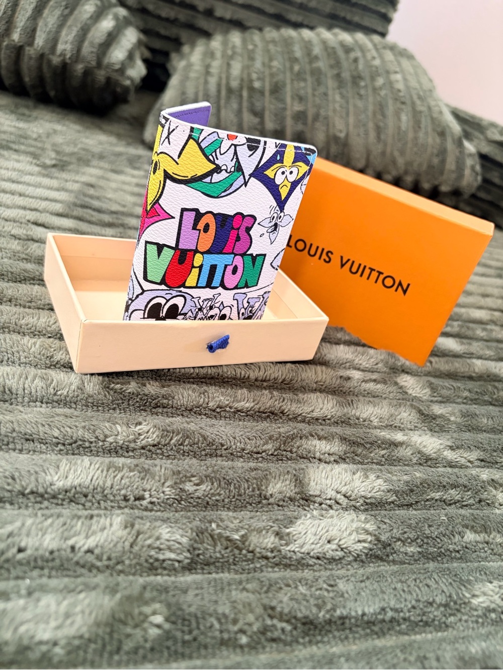 Louis Vuitton White Multicolor Graffiti Bi-Fold Wallet